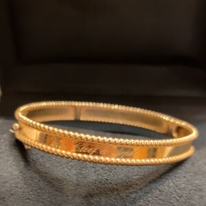 Van Cleef & Arpels Perlée signature bracelet